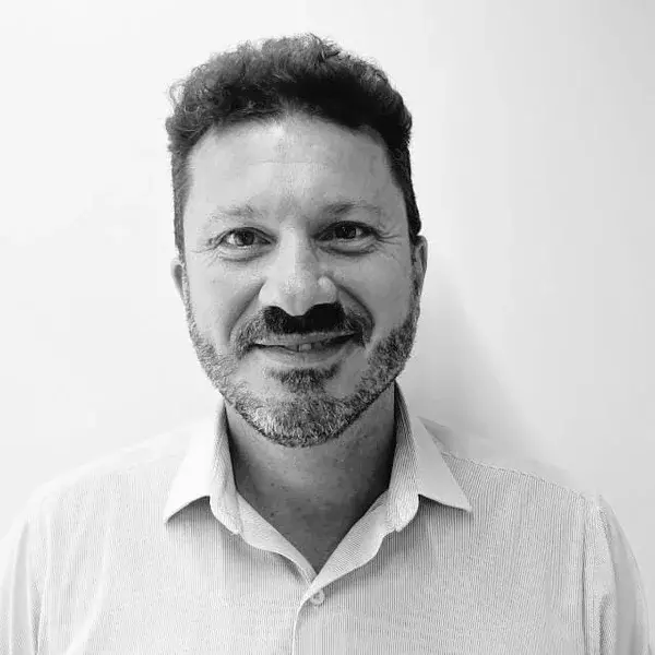 Photo of Leonardo M. Barral